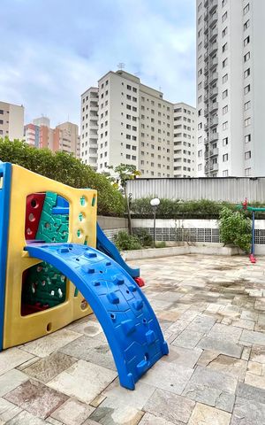 Apartamento à venda com 61m², 2 quartos e 1 vaga Apartamento à venda com 61m², 2 quartos e 1 vagaÁrea comum - Playground