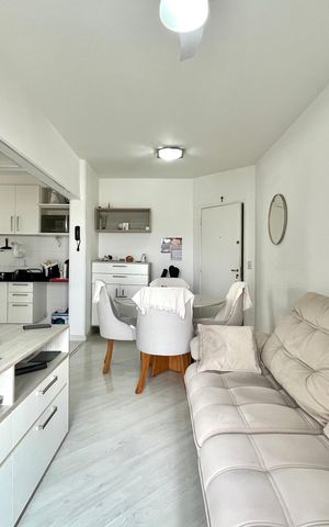 Apartamento à venda com 61m², 2 quartos e 1 vaga Apartamento à venda com 61m², 2 quartos e 1 vagaSala