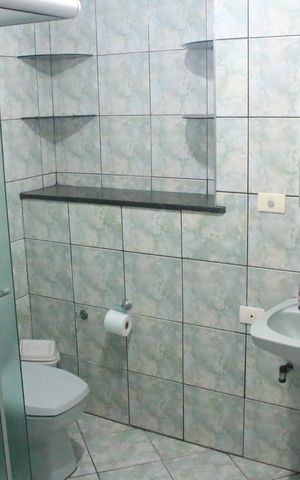 Casa à venda com 200m², 4 quartos e 2 vagasBanheiro 2