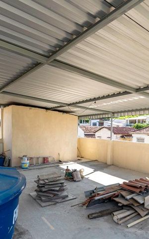 Casa à venda com 473m², 5 quartos e sem vaga Casa à venda com 473m², 5 quartos e sem vagaTerraço