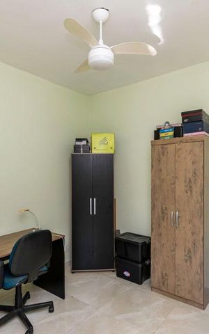 Casa à venda com 473m², 5 quartos e sem vaga Casa à venda com 473m², 5 quartos e sem vaga3º andar - Quarto