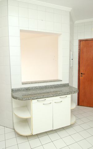 Apartamento para alugar com 89m², 3 quartos e 2 vagas Apartamento para alugar com 89m², 3 quartos e 2 vagasCozinha