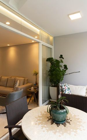 Apartamento à venda com 121m², 3 quartos e 2 vagas Apartamento à venda com 121m², 3 quartos e 2 vagasVaranda