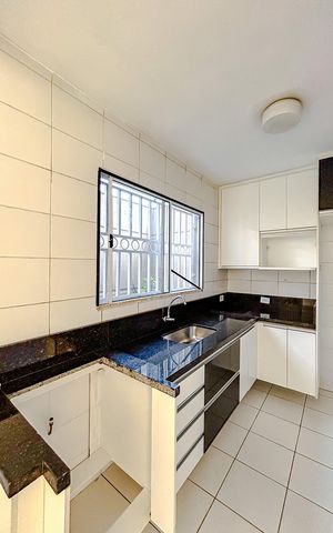 Casa de condomínio à venda com 83m², 3 quartos e 2 vagasCozinha