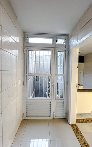 Casa de condomínio à venda com 83m², 3 quartos e 2 vagasÁrea de Serviço
