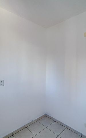 Casa de condomínio à venda com 83m², 3 quartos e 2 vagasQuarto 3