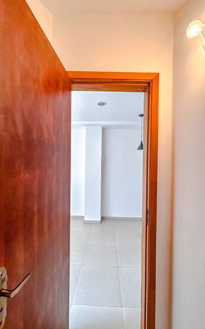 Casa de condomínio à venda com 83m², 3 quartos e 2 vagasLavabo