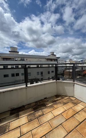 Apartamento à venda com 121m², 3 quartos e 1 vagavaranda