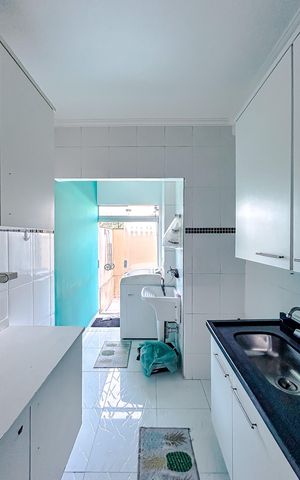 Apartamento à venda com 56m², 2 quartos e 1 vagaCozinha