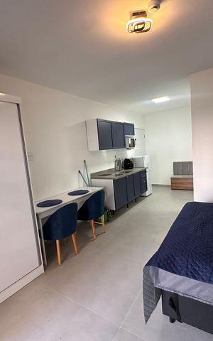 Studio para alugar com 35m², 1 quarto e sem vaga Studio para alugar com 35m², 1 quarto e sem vagaStudio