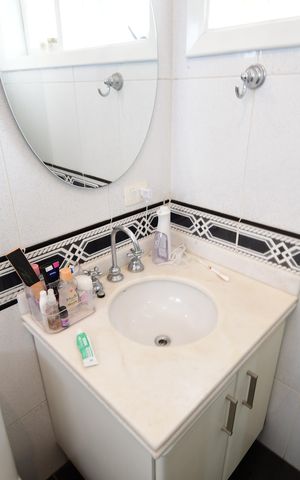 Casa de condomínio para alugar com 454m², 4 quartos e 3 vagasBanheiro Suíte 