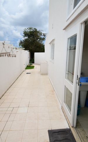 Casa de condomínio para alugar com 454m², 4 quartos e 3 vagasÁrea de Serviço