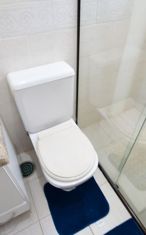 Casa de condomínio para alugar com 454m², 4 quartos e 3 vagasBanheiro Suíte 