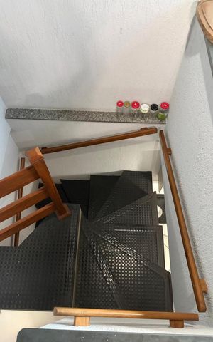 Casa à venda com 249m², 4 quartos e 4 vagas Casa à venda com 249m², 4 quartos e 4 vagasFoto 22
