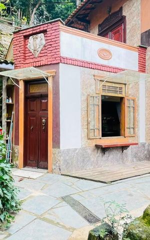 Casa de condomínio para alugar com 350m², 4 quartos e 5 vagas