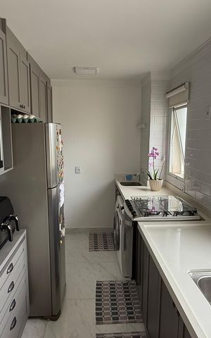 Apartamento à venda com 82m², 3 quartos e 3 vagas Apartamento à venda com 82m², 3 quartos e 3 vagasCozinha