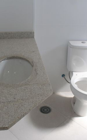 Apartamento à venda com 97m², 3 quartos e 2 vagasBanheiro da Suíte