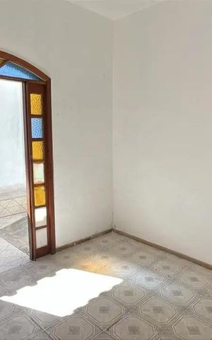 Casa para alugar com 75m², 2 quartos e sem vaga