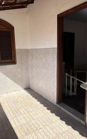 Casa para alugar com 75m², 2 quartos e sem vaga