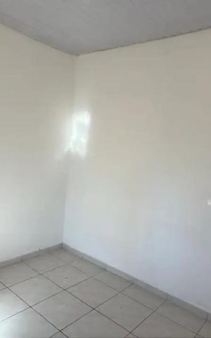 Casa para alugar com 75m², 2 quartos e sem vaga