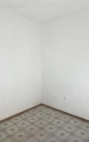Casa para alugar com 75m², 2 quartos e sem vaga