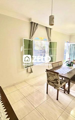 Casa à venda com 247m², 2 quartos e 2 vagas Casa à venda com 247m², 2 quartos e 2 vagasFoto 03