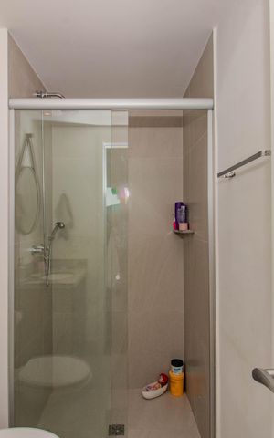Apartamento à venda com 67m², 2 quartos e 1 vaga Apartamento à venda com 67m², 2 quartos e 1 vagaBanheiro Social