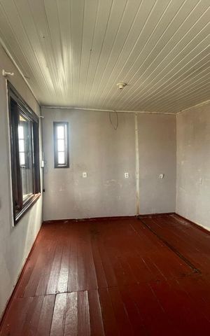 Casa à venda com 175m², 2 quartos e 1 vaga