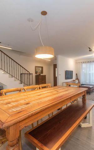 Casa à venda com 280m², 4 quartos e 2 vagasSala