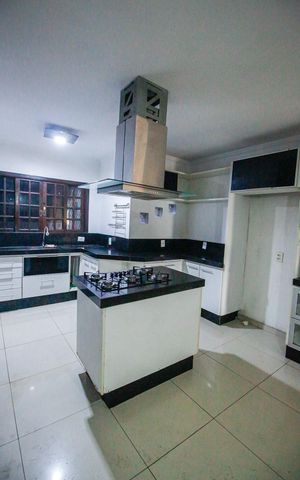 Casa para alugar com 300m², 3 quartos e 4 vagasCozinha