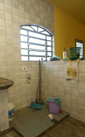 Apartamento à venda com 380m², 3 quartos e 5 vagas Apartamento à venda com 380m², 3 quartos e 5 vagasÁrea de Serviço