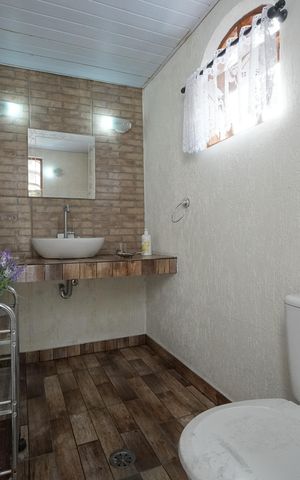 Casa à venda com 240m², 3 quartos e 3 vagasLavabo 2