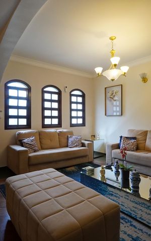 Casa à venda com 240m², 3 quartos e 3 vagasSala