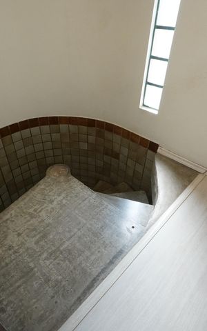 Casa à venda com 240m², 3 quartos e 3 vagasEscada