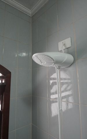 Casa à venda com 240m², 3 quartos e 3 vagasBanheiro