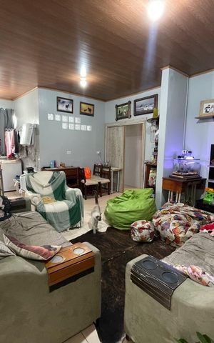 Casa à venda com 214m², 3 quartos e 4 vagas