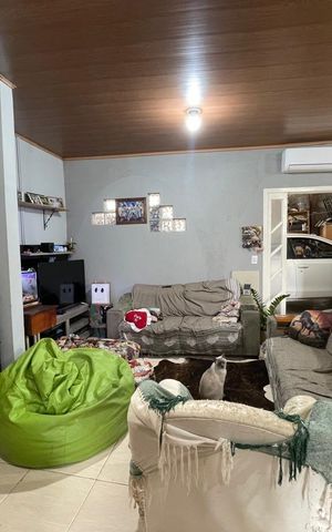 Casa à venda com 214m², 3 quartos e 4 vagas