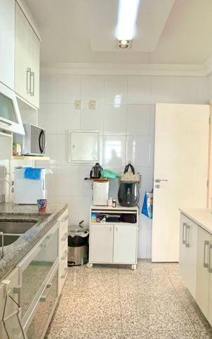 Apartamento à venda com 105m², 2 quartos e 2 vagas Apartamento à venda com 105m², 2 quartos e 2 vagasCozinha