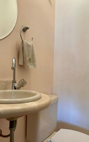 Apartamento à venda com 105m², 2 quartos e 2 vagas Apartamento à venda com 105m², 2 quartos e 2 vagasLavabo