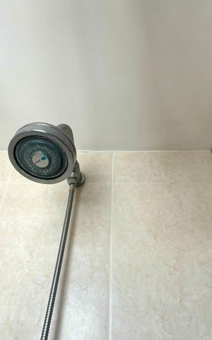 Apartamento à venda com 105m², 2 quartos e 2 vagas Apartamento à venda com 105m², 2 quartos e 2 vagasBanheiro da Suíte