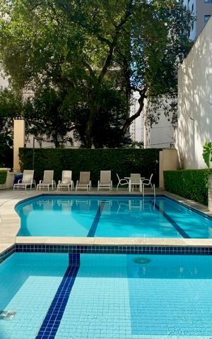 Apartamento à venda com 105m², 2 quartos e 2 vagas Apartamento à venda com 105m², 2 quartos e 2 vagasPiscina