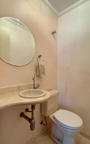 Apartamento à venda com 105m², 2 quartos e 2 vagas Apartamento à venda com 105m², 2 quartos e 2 vagasSuite