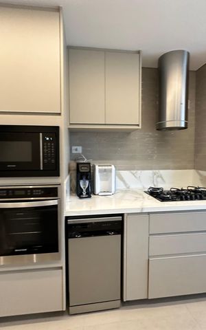 Apartamento à venda com 89m², 3 quartos e 2 vagas Apartamento à venda com 89m², 3 quartos e 2 vagasCozinha