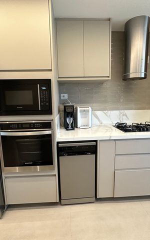 Apartamento à venda com 89m², 3 quartos e 2 vagas Apartamento à venda com 89m², 3 quartos e 2 vagasCozinha