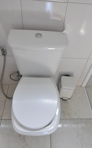 Casa à venda com 120m², 2 quartos e 1 vagaBanheiro 1