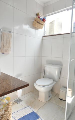 Casa à venda com 120m², 2 quartos e 1 vagaBanheiro 1