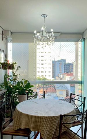 Apartamento à venda com 56m², 2 quartos e 2 vagas Apartamento à venda com 56m², 2 quartos e 2 vagasVaranda