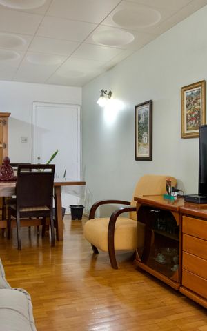 Apartamento à venda com 1483m², 3 quartos e 1 vaga Apartamento à venda com 1483m², 3 quartos e 1 vagaSala