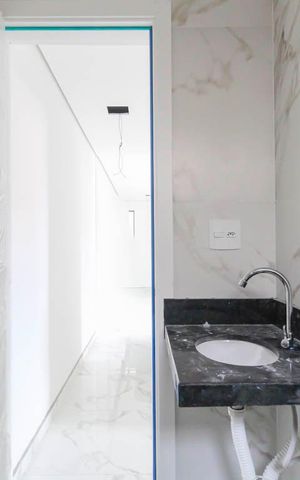 Apartamento à venda com 37m², 2 quartos e sem vaga Apartamento à venda com 37m², 2 quartos e sem vagaBanheiro