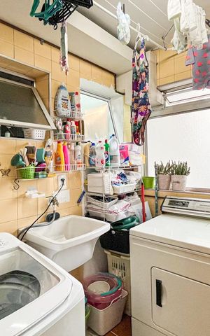 Apartamento à venda com 79m², 3 quartos e 1 vaga Apartamento à venda com 79m², 3 quartos e 1 vagaÁrea de Serviço